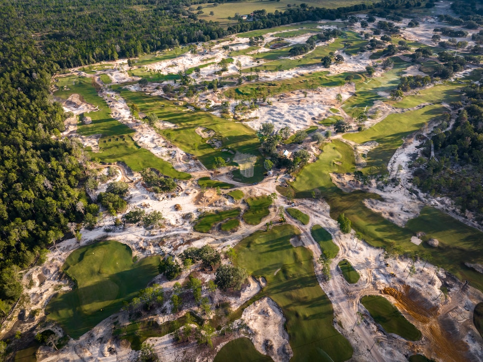 /content/dam/images/golfdigest/fullset/course-photos-for-places-to-play/Matt Majka _ Karoo _ Cabot Citrus Farms.jpg